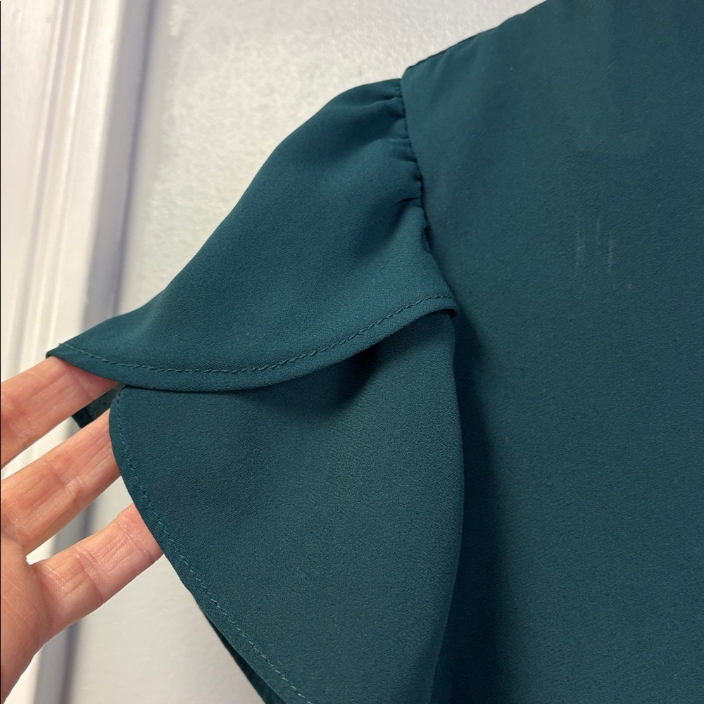 torrid Dark Teal V-Neck Flutter Sleeve Blouse - Picture 3 of 7